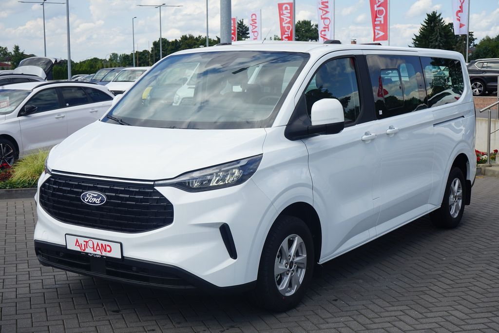 Ford Tourneo Custom 2025