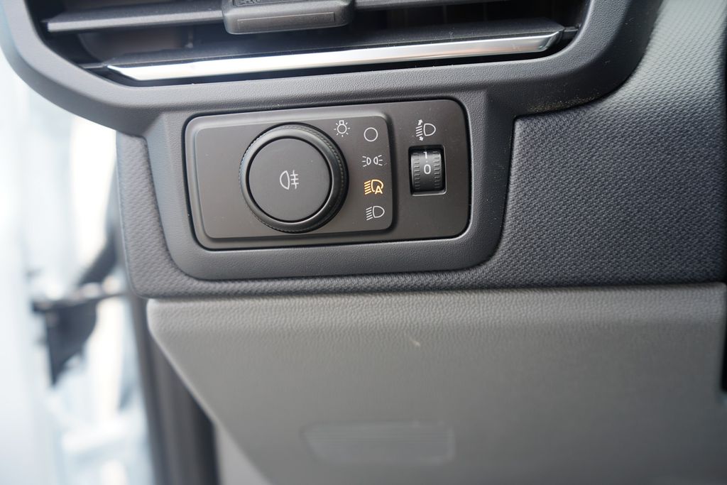 Ford Tourneo Custom 2025