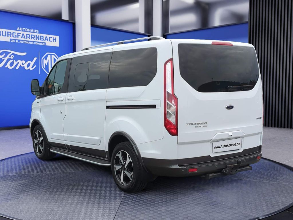 Ford Tourneo Custom 2022