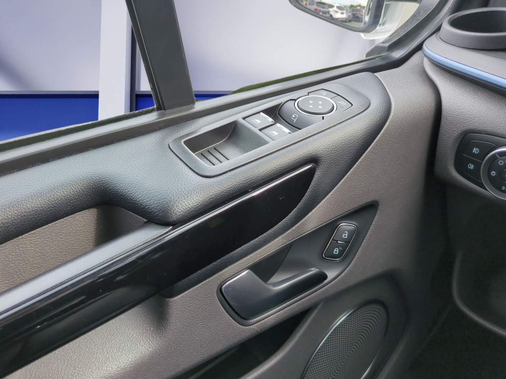 Ford Tourneo Custom 2022