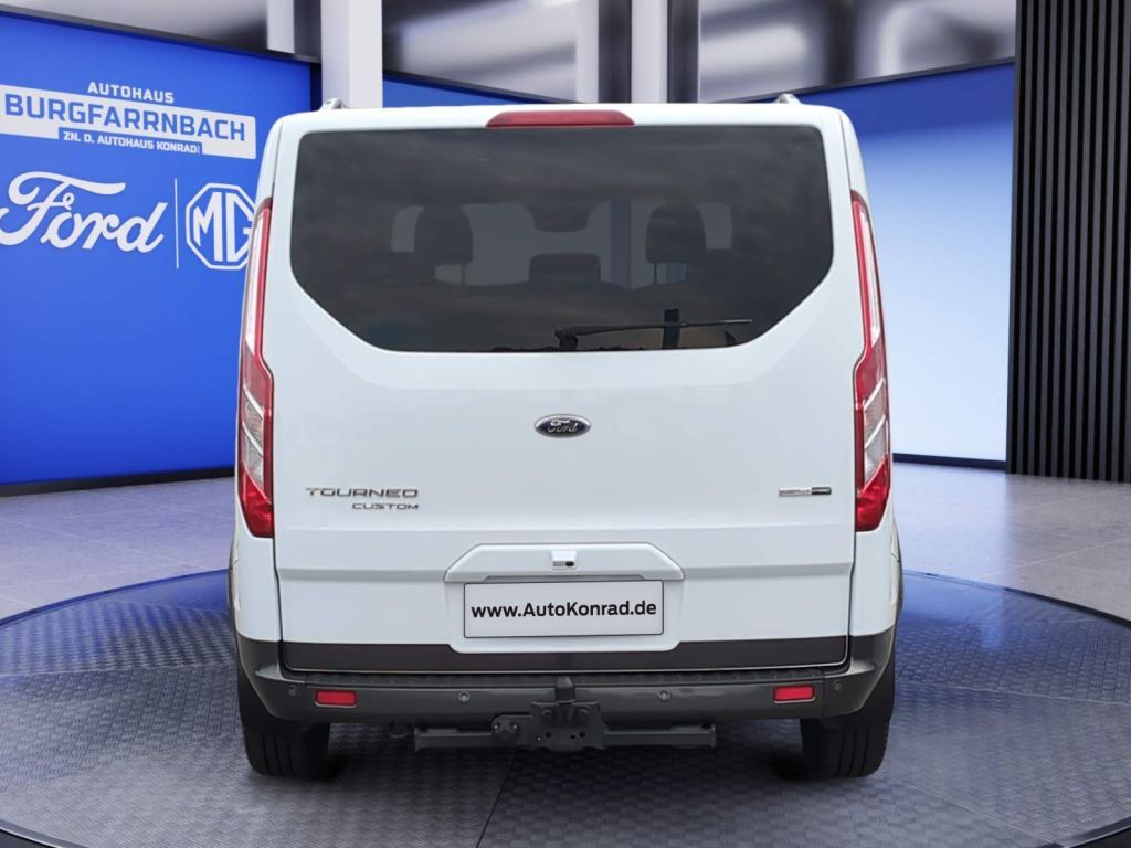 Ford Tourneo Custom 2022