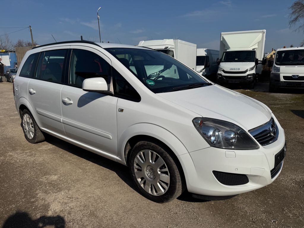 Opel Zafira 2013