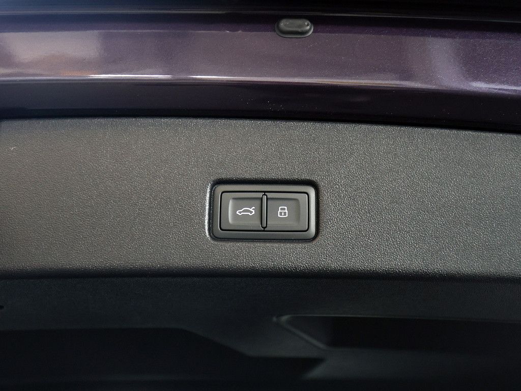 Audi Q4 e-tron 2025