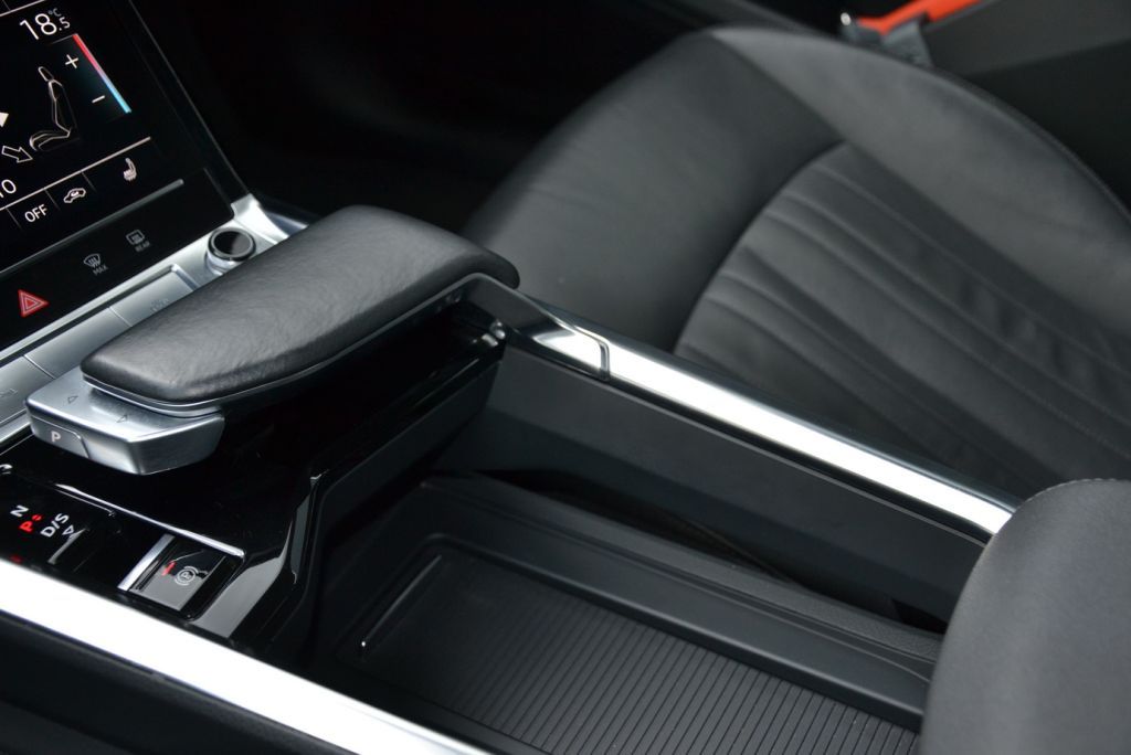 Audi e-tron 2019