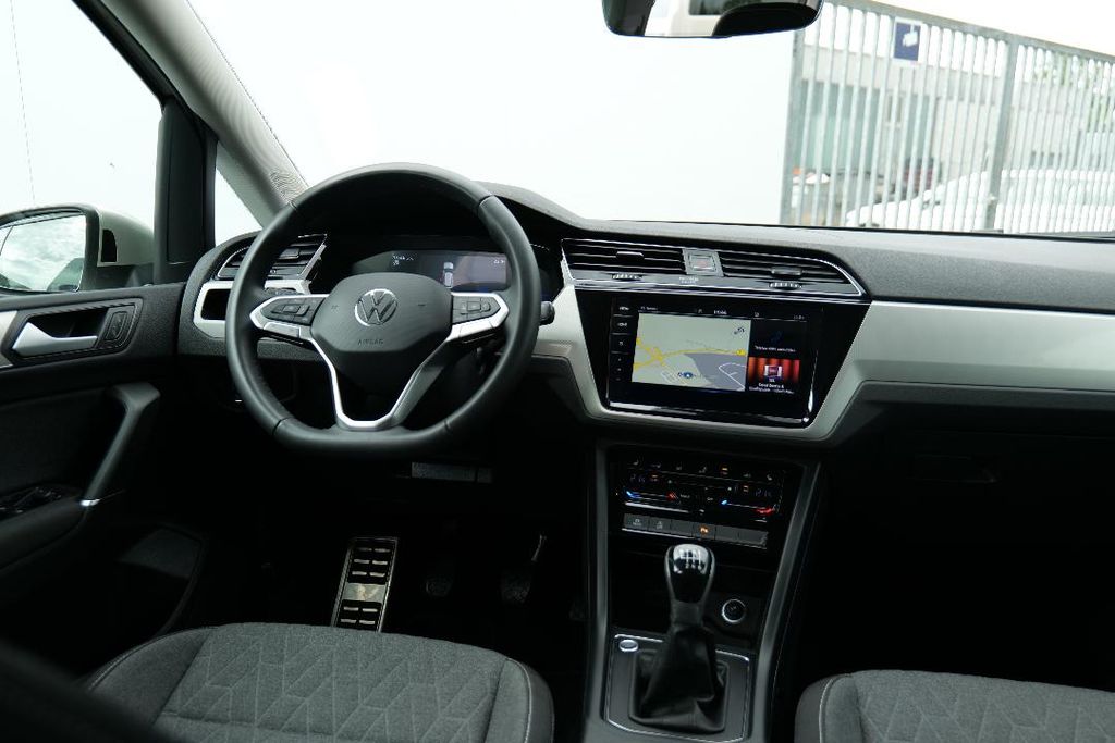 Volkswagen Touran 2024