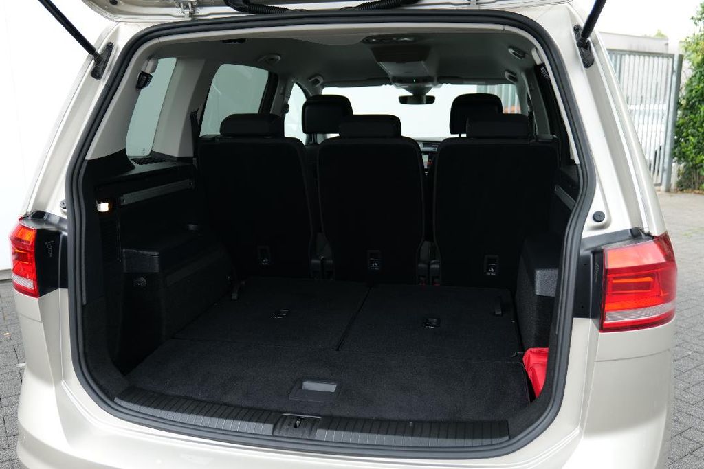 Volkswagen Touran 2024