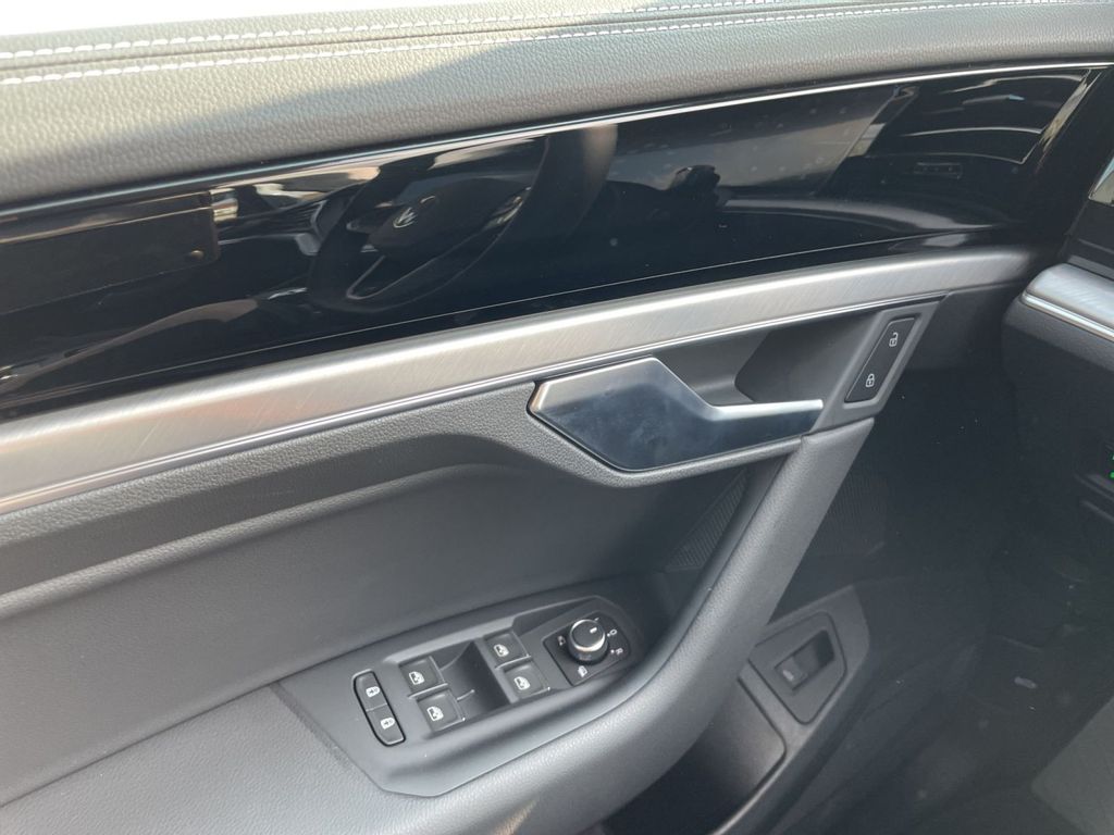 Volkswagen Touareg 2025