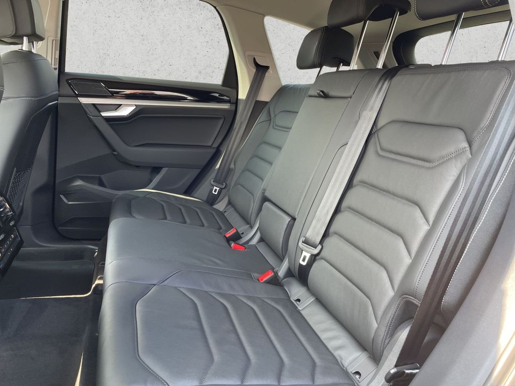 Volkswagen Touareg 2025