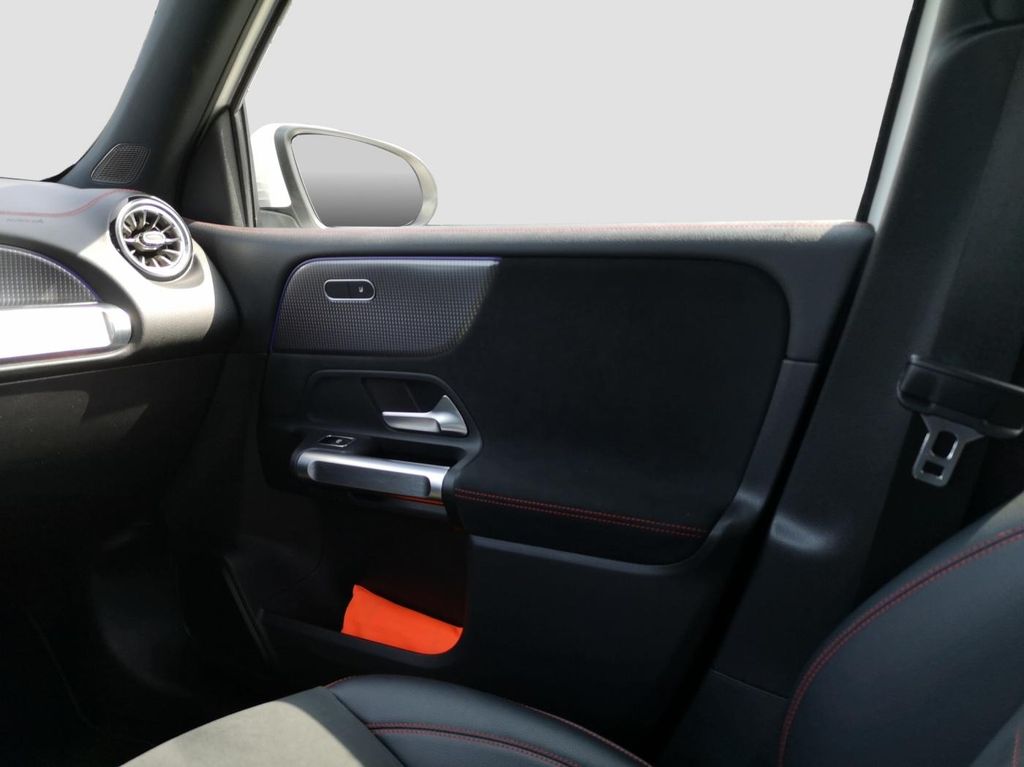 Mercedes-Benz EQB 2022