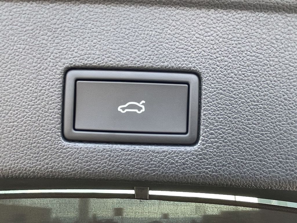 Volkswagen Touareg 2025