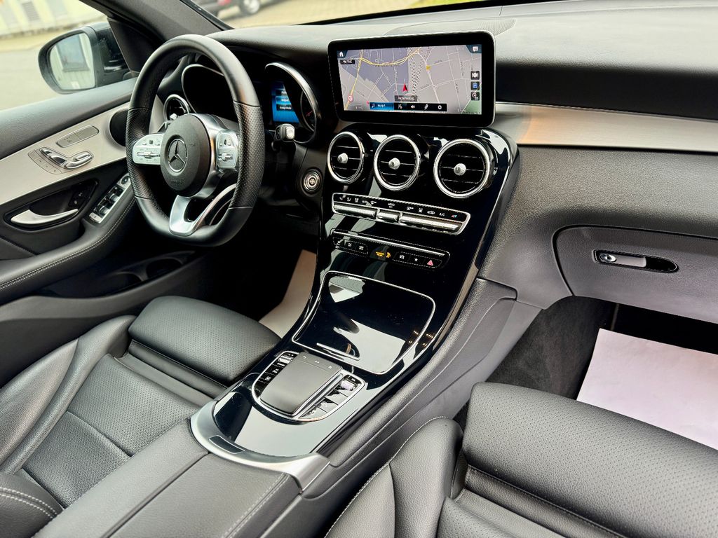 Mercedes-Benz GLC 300 2021