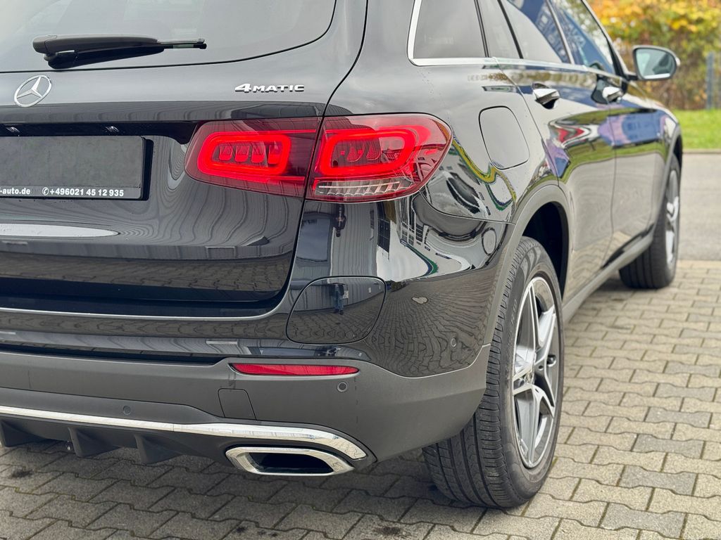 Mercedes-Benz GLC 300 2021