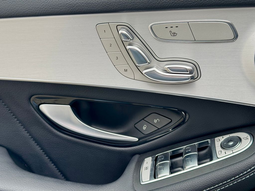 Mercedes-Benz GLC 300 2021