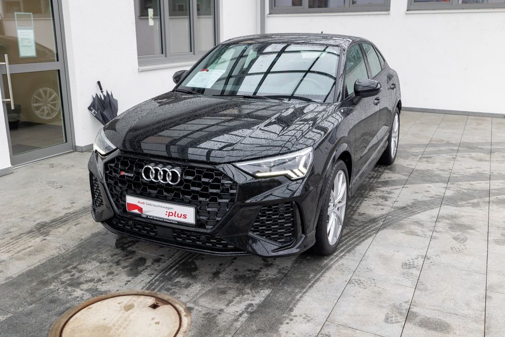 Audi RSQ3 2021