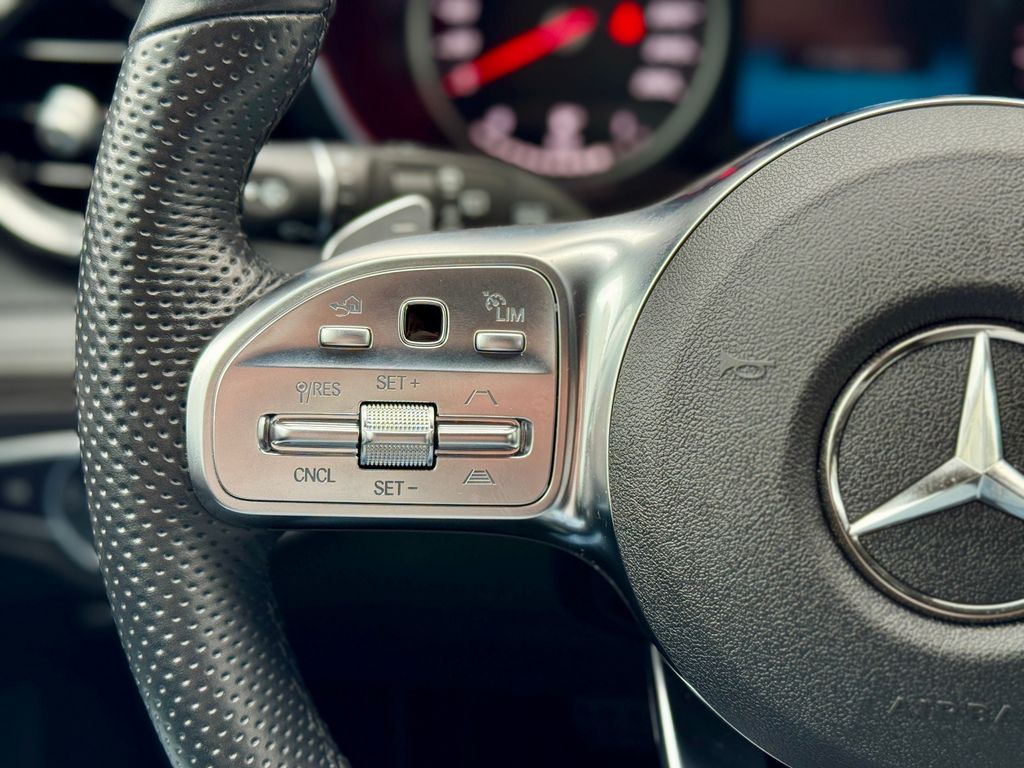 Mercedes-Benz GLC 300 2021