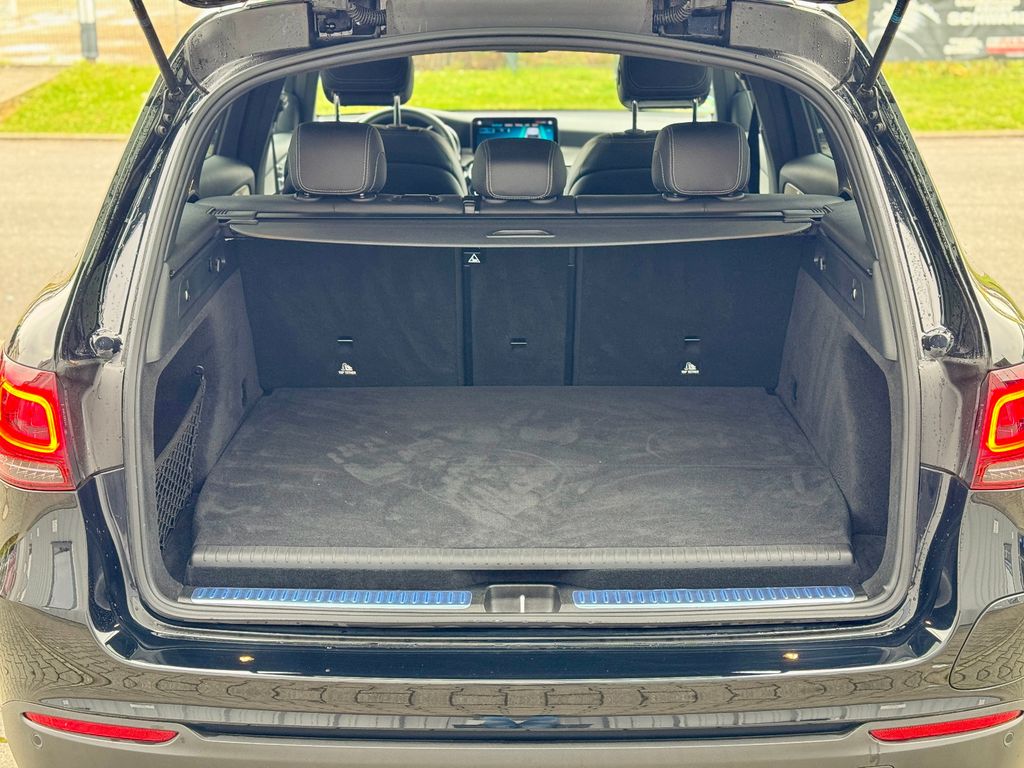 Mercedes-Benz GLC 300 2021