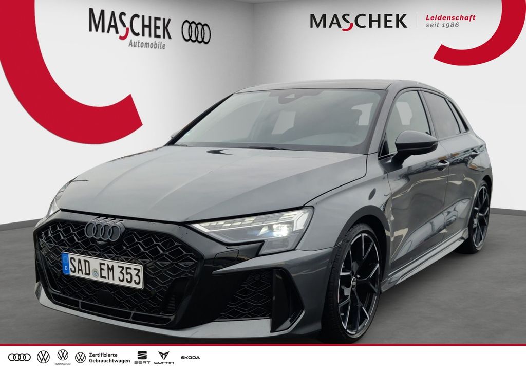 Audi RS3 2024
