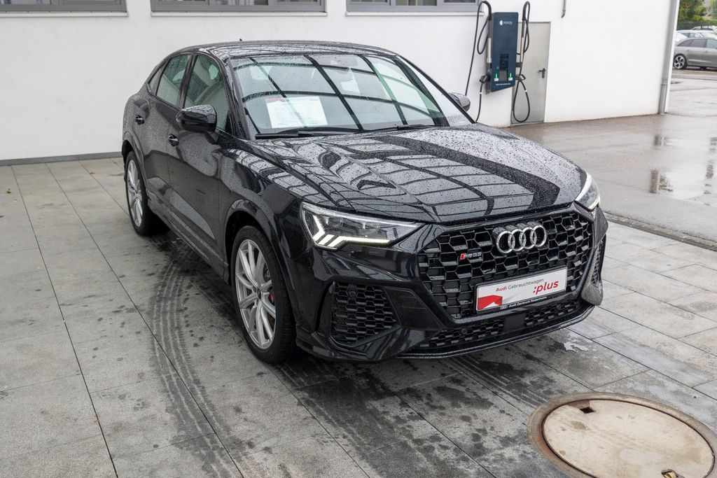 Audi RSQ3 2021