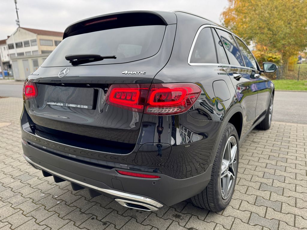 Mercedes-Benz GLC 300 2021