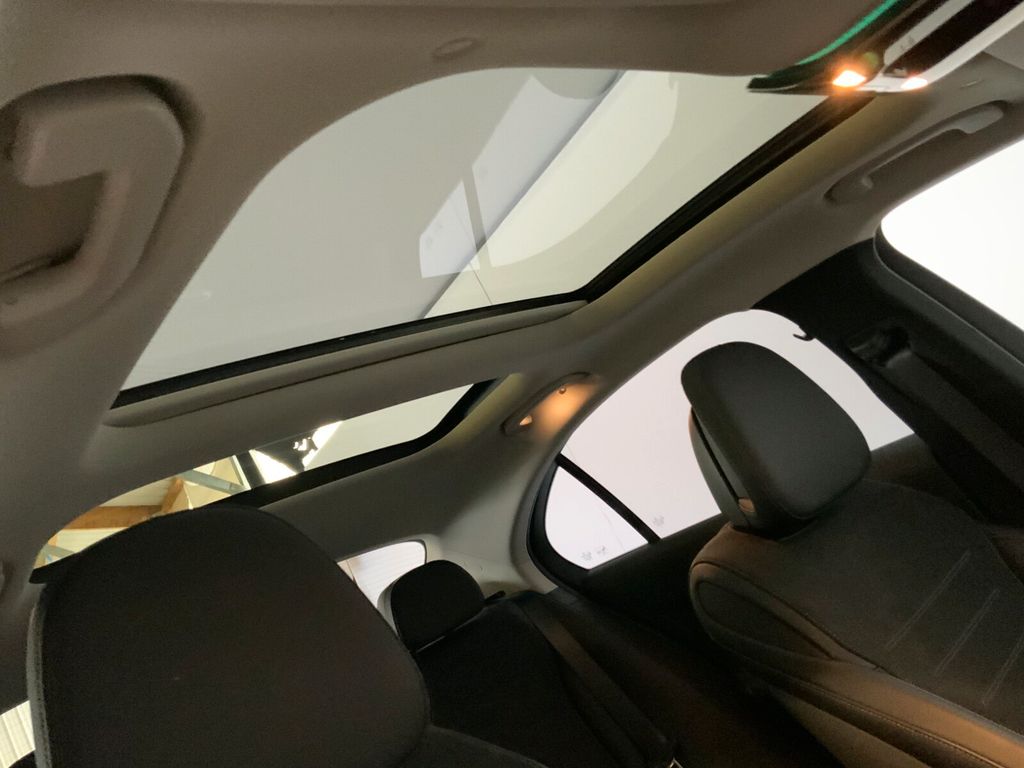 Mercedes-Benz C 300 2024