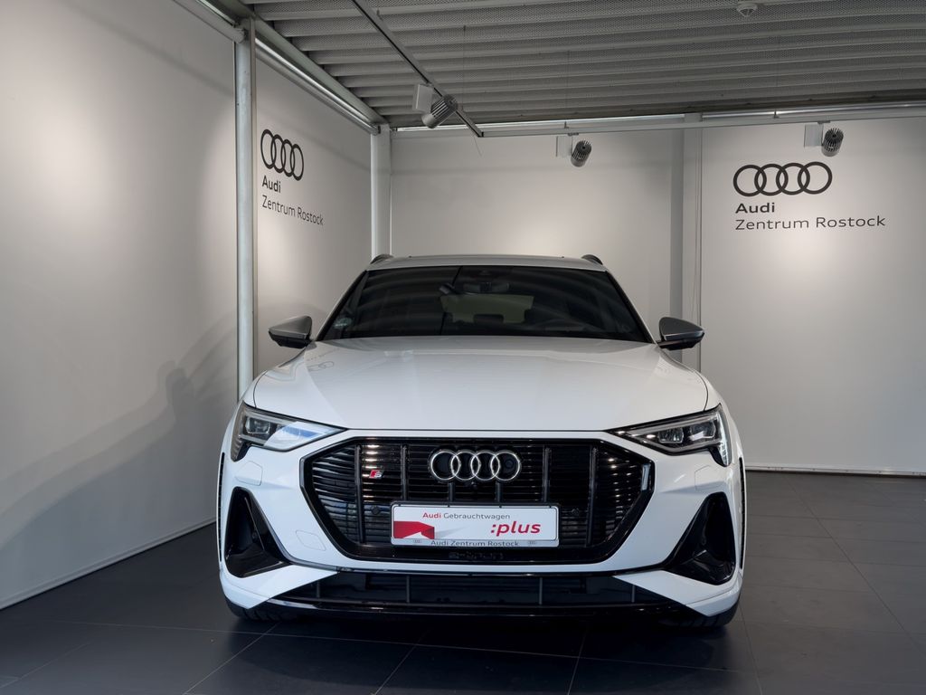 Audi e-tron 2021