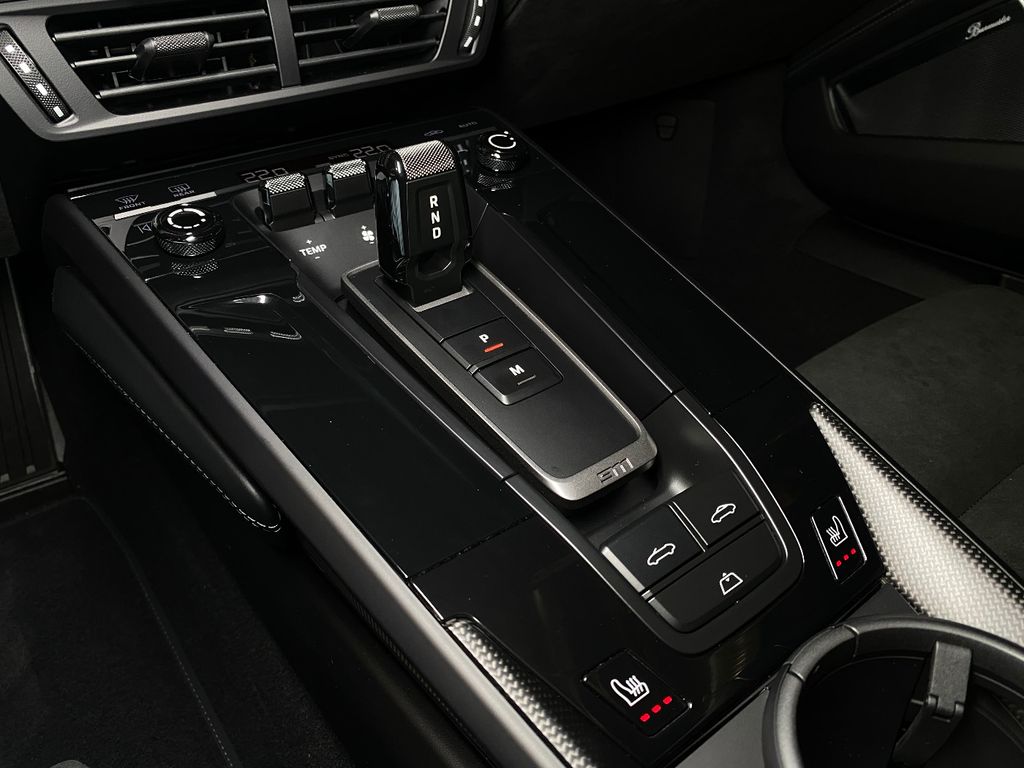 Porsche 992