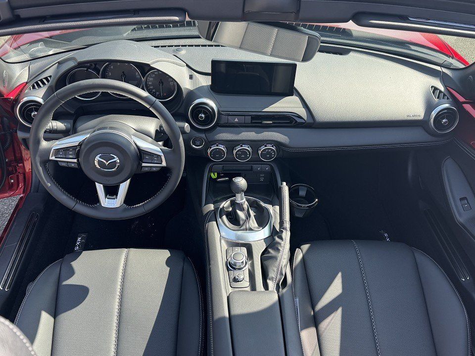 Mazda MX-5 2025