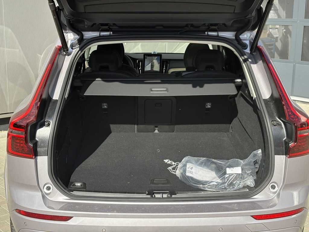 Volvo XC60 2025