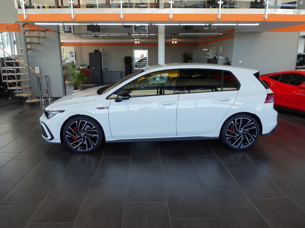 Volkswagen Golf 2022