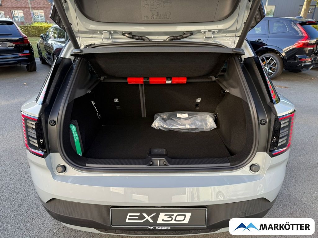 Volvo EX30 2025