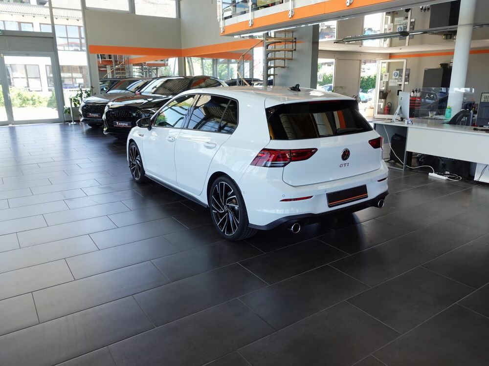 Volkswagen Golf 2022