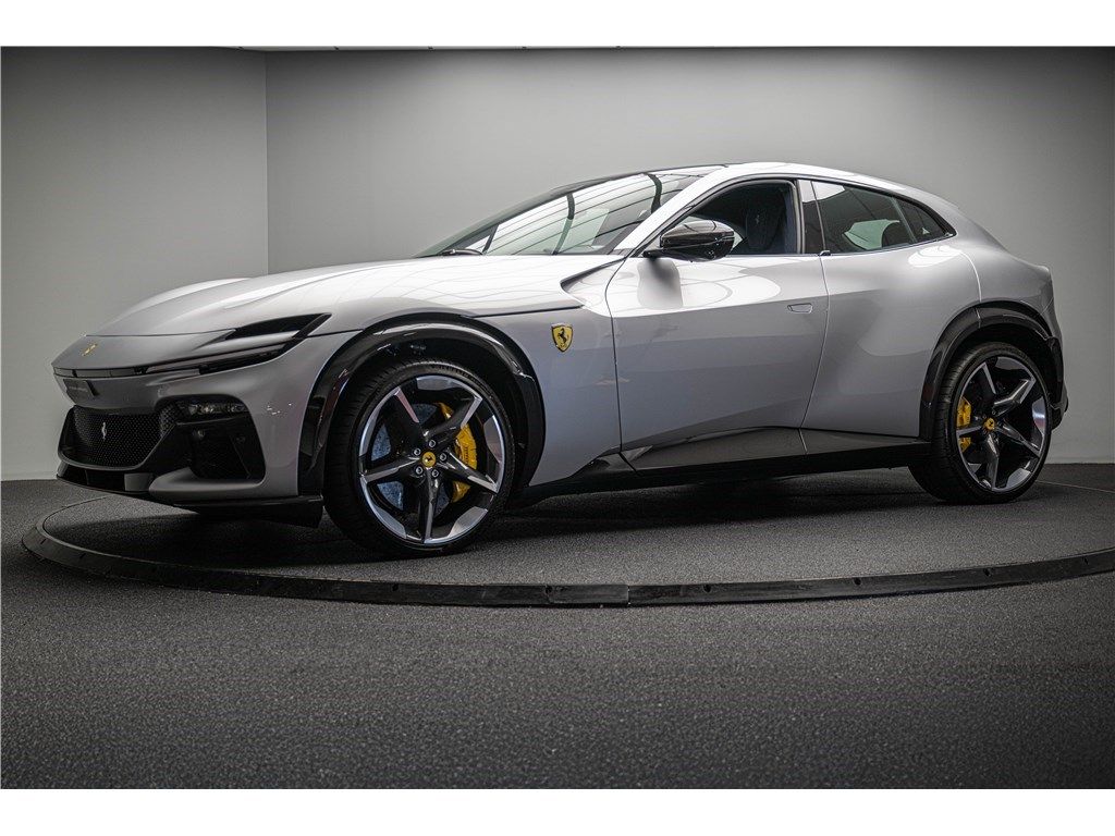 Ferrari Purosangue 2024