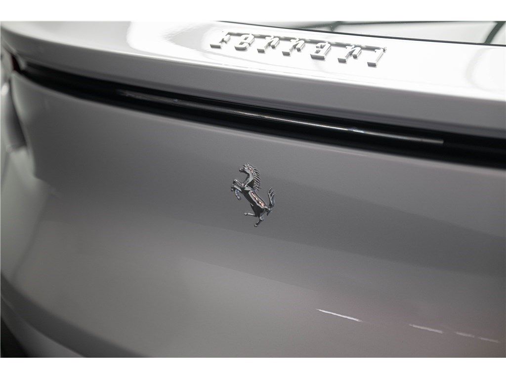 Ferrari Purosangue 2024