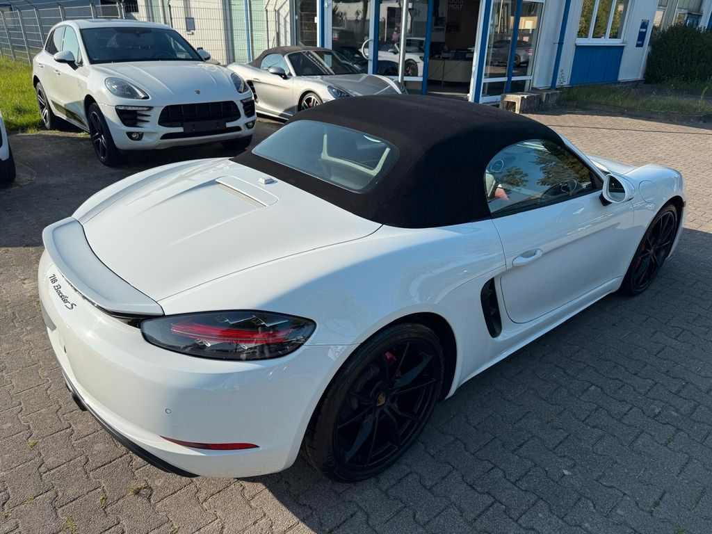 Porsche Boxster 2017