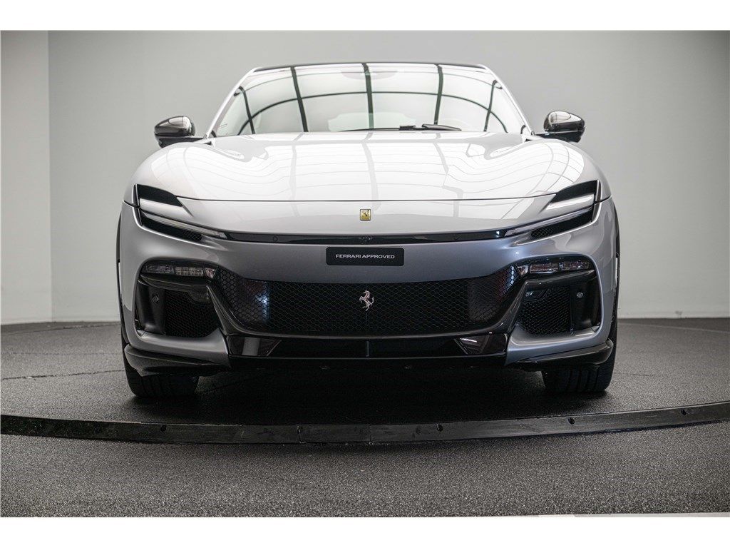 Ferrari Purosangue 2024