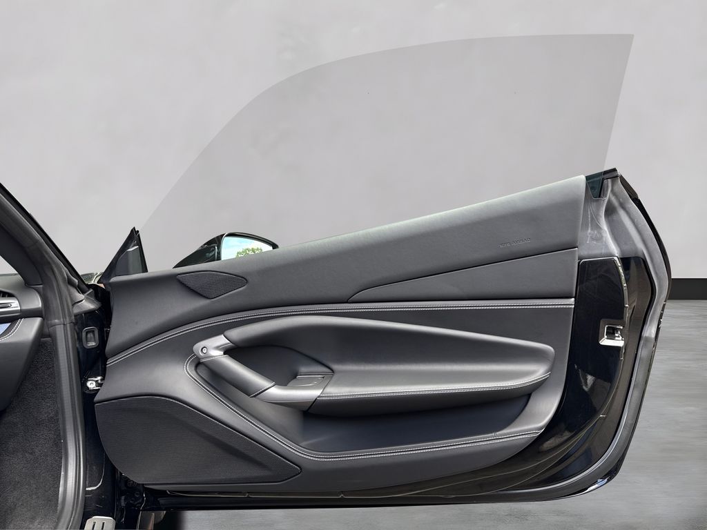 Ferrari F8 2021