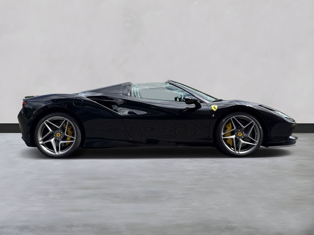 Ferrari F8 2021