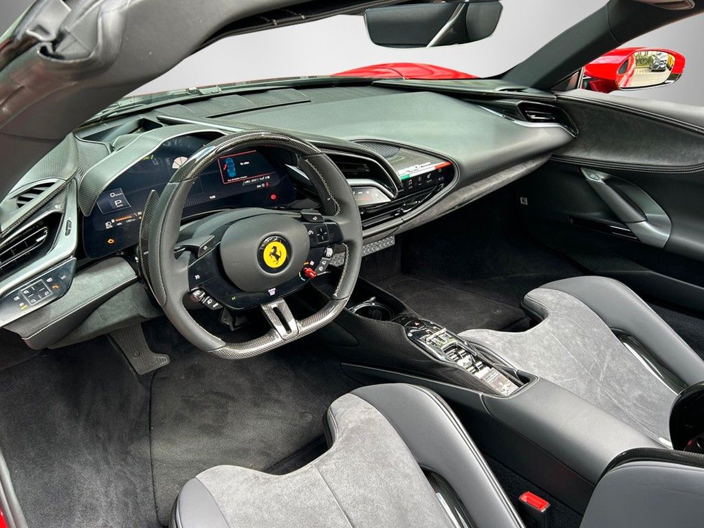 Ferrari SF90 2024