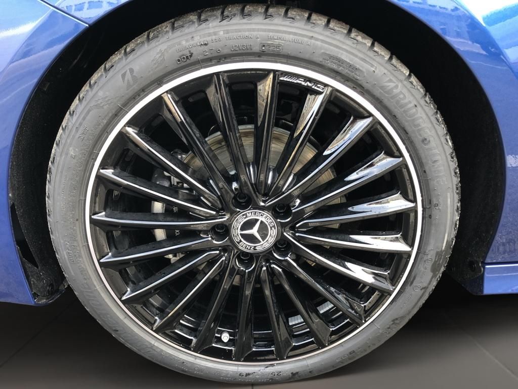 Mercedes-Benz CLA 180 2025