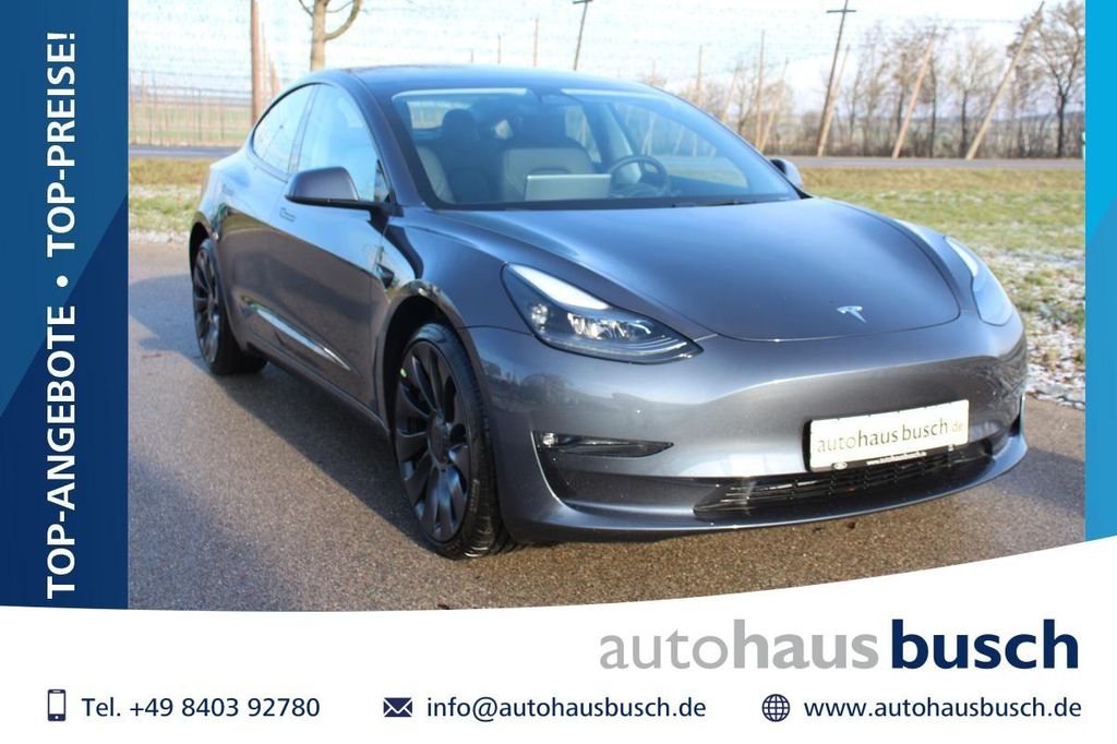 Tesla Model 3 2022