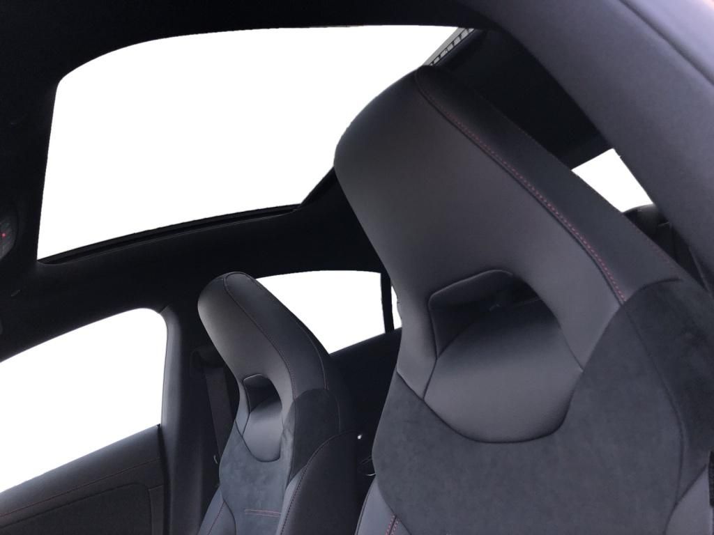 Mercedes-Benz CLA 180 2025