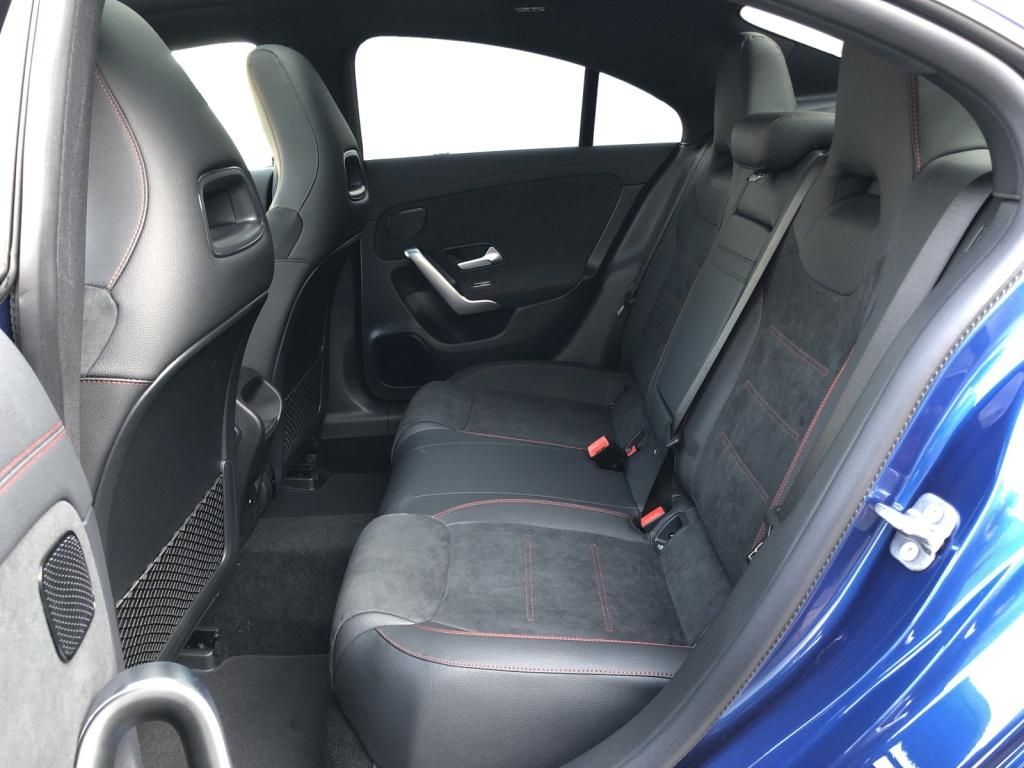 Mercedes-Benz CLA 180 2025