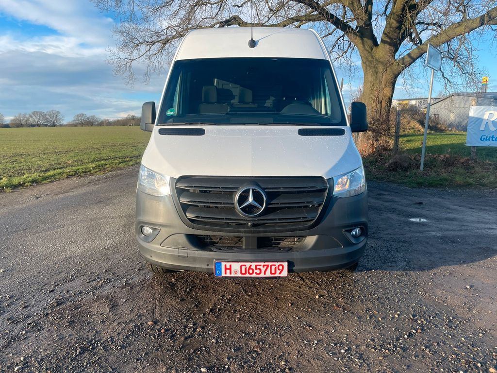 Mercedes-Benz Sprinter 2021