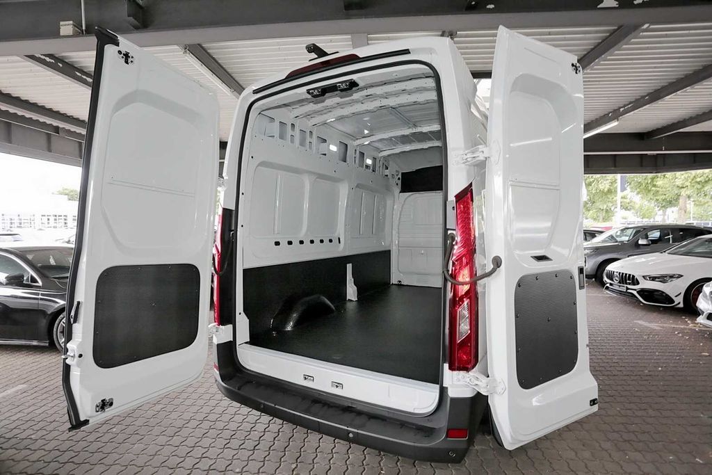 Maxus eDeliver 9 2024