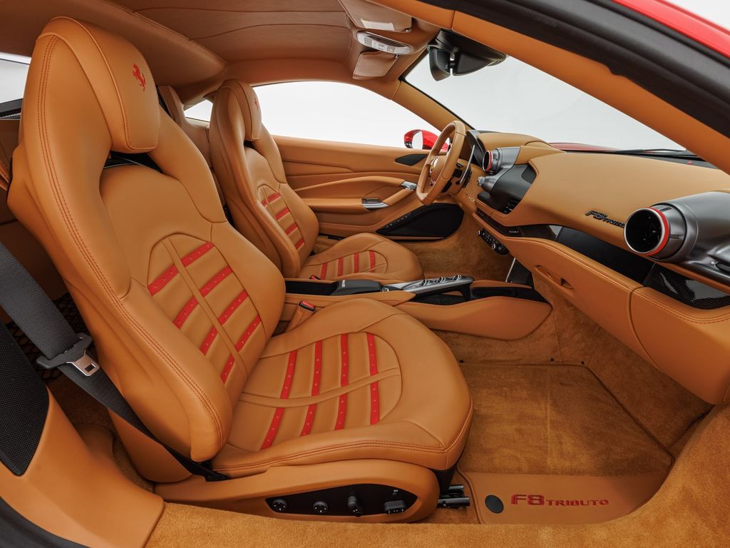 Ferrari F8 2020