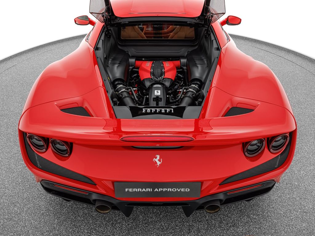 Ferrari F8 2020