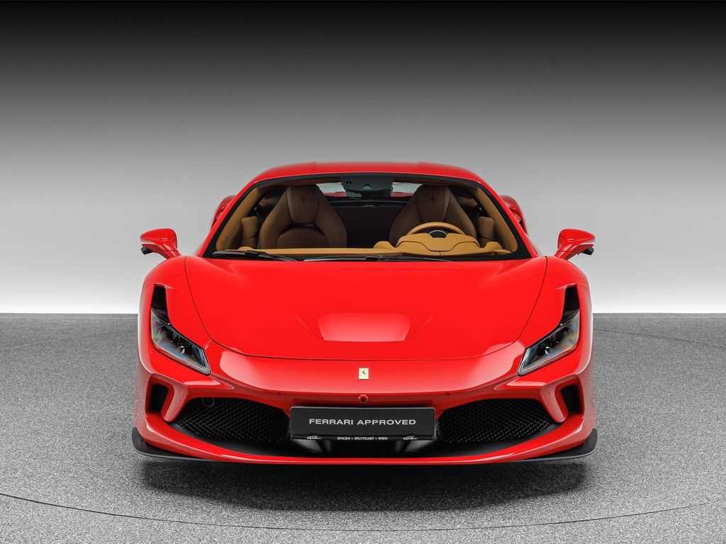Ferrari F8 2020