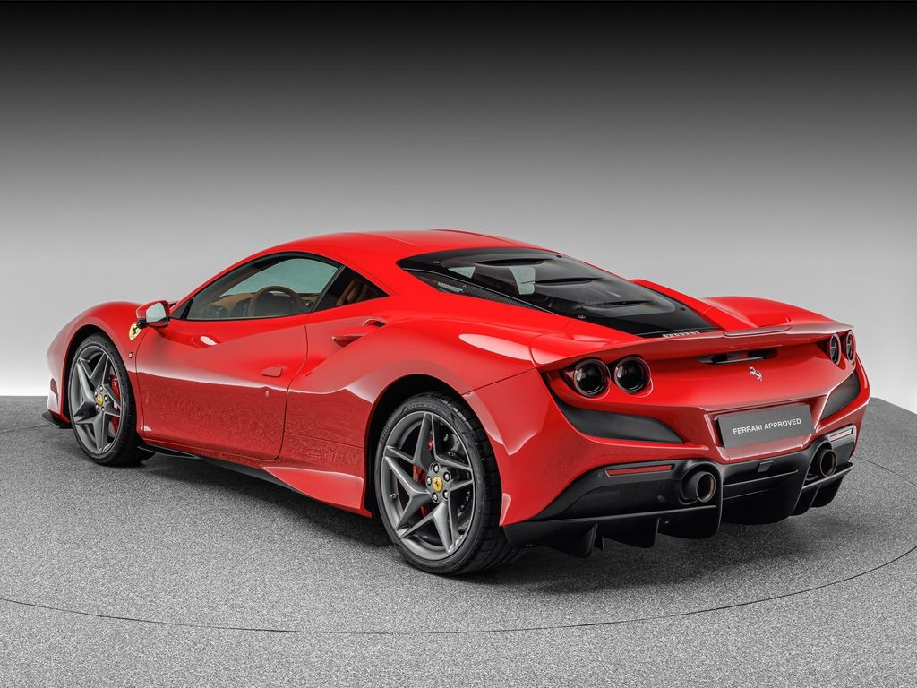 Ferrari F8 2020