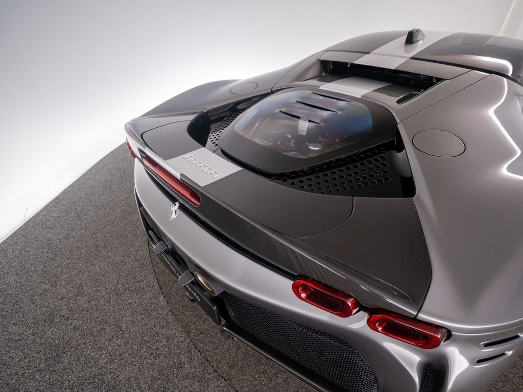Ferrari SF90 2022