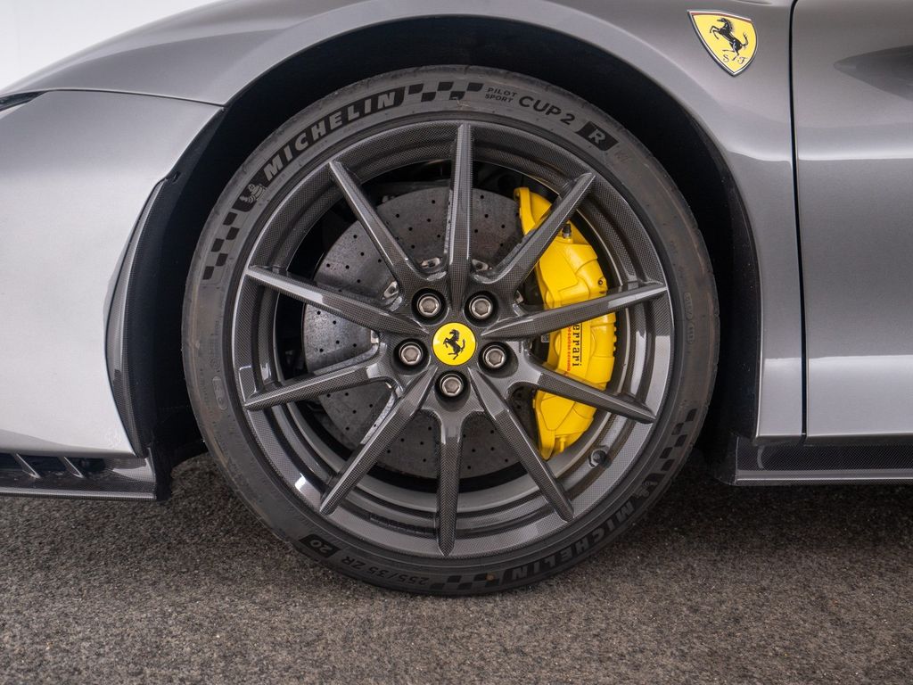 Ferrari SF90 2022